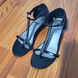 KENNETH COLE Reaction Size 8 M Black Beaded Rhinestone Artisan Wedge San…